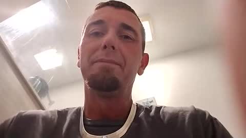 shane198569 online show from October 18, 10:14 pm