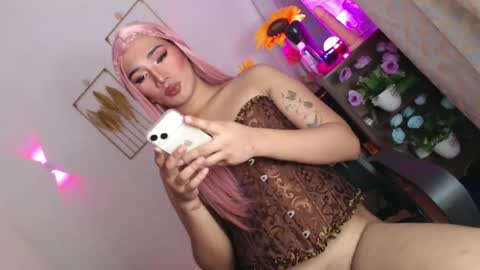 MISS SHANE online show from July 3, 3:55 am