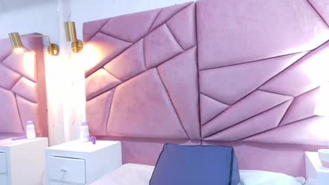 Shanel  online show from March 14, 9:08 pm