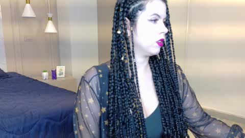 Shanell Moore online show from November 4, 11:55 am