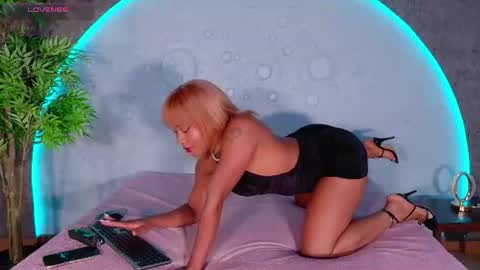 Shanel online show from June 30, 10:29 pm