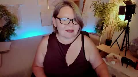 Shannon online show from July 24, 1:19 pm
