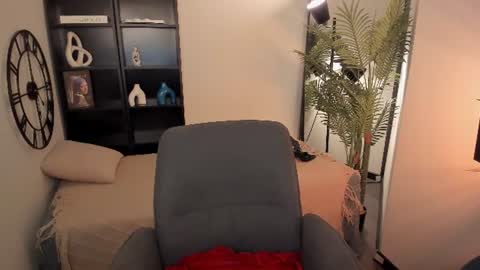 Shannon online show from August 1, 5:09 am