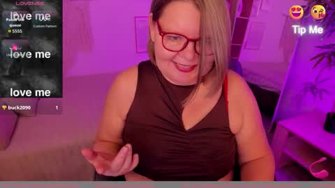 Shannon online show from October 20, 2:11 pm