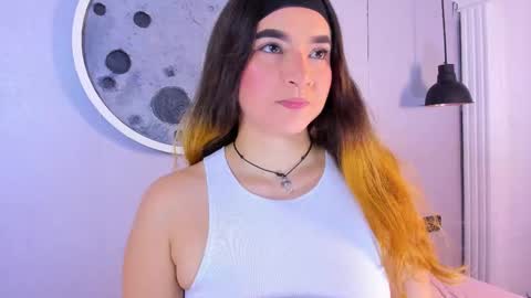 Shanntal  online show from January 6, 8:02 pm