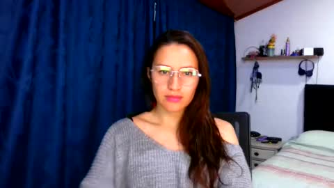 shantaldumont online show from December 1, 3:48 am