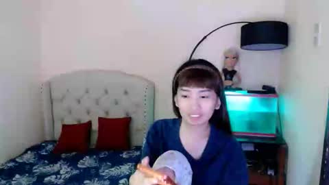 SHANTA FOX  s online show from March 12, 3:10 am