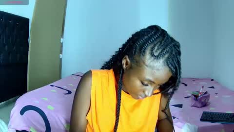 Snapshot of shantall_ebony1 chatting on October 24, 11:55 am shantall_ebony1 online show from October 24, 11:55 am