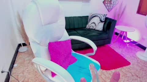 Shantall wills online show from February 27, 12:14 am