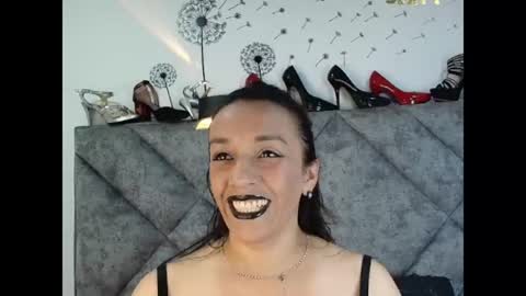 shantey online show from June 21, 4:46 pm