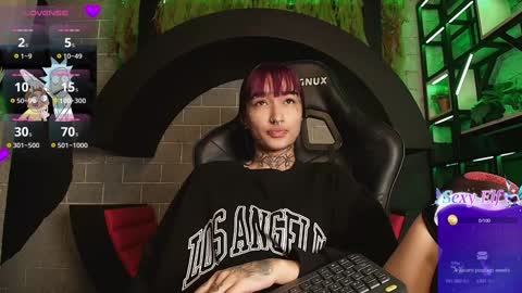 SharaRoss online show from January 21, 11:35 am