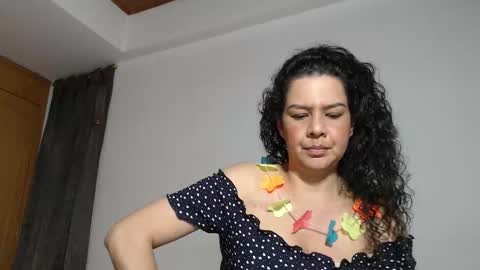 sharickleon11 online show from October 24, 1:28 am