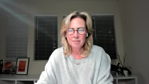 Sharkgirl online show from January 16, 1:27 am