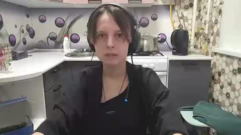 Sara online show from June 26, 6:02 pm