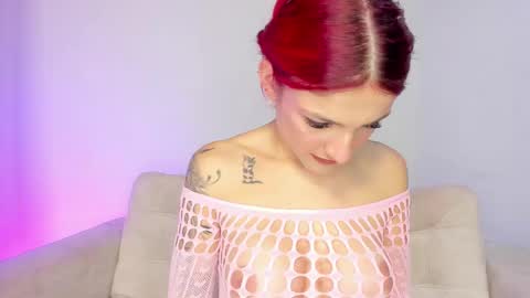 Hi fiends ---- I usually start online from Monday to Friday from 1000 am Saturdays and Sundays at 600 am Colombia time online show from February 11, 2:24 pm