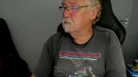sharlots_pet online show from July 10, 7:46 am