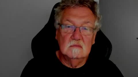 sharlots_pet online show from June 12, 11:42 am