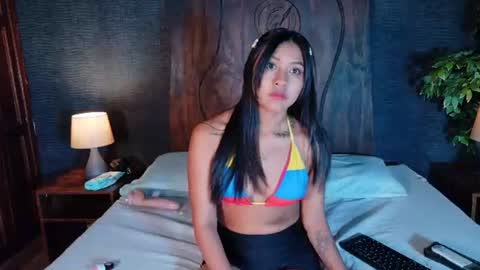 sharlottjoness online show from June 17, 10:20 am