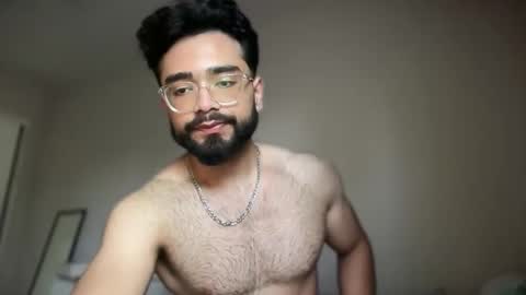 sharmaaditya7253 online show from May 12, 6:39 pm
