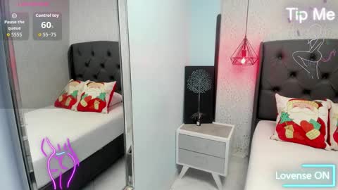 M A G N O  online show from December 3, 1:23 pm