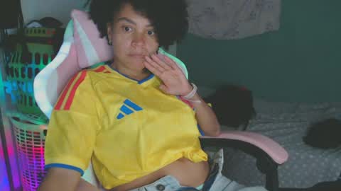 Shayna online show from July 8, 1:31 am