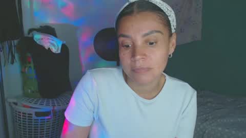 Shayna online show from June 26, 5:13 am