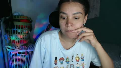Shayna online show from June 28, 2:18 am
