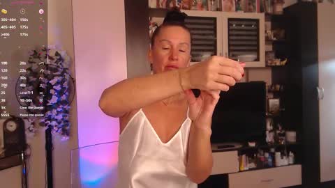 Sheila GMT 2 Tuesday Wednesday Friday Saturday Sunday- 8  5  online show from November 7, 6:05 am