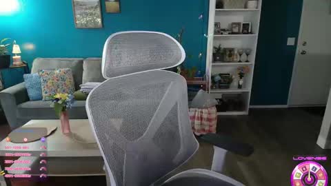 sheilyn_smith online show from March 10, 5:12 am