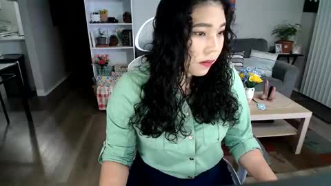 sheilyn_smith online show from April 29, 6:18 am