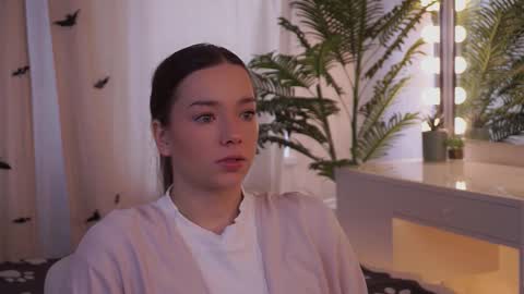 Bella  online show from November 5, 6:26 am