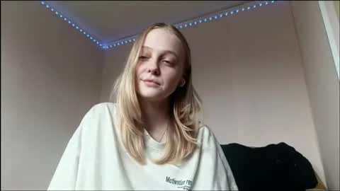 Kate online show from June 11, 8:12 am