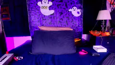 Shelsy online show from October 31, 12:27 pm