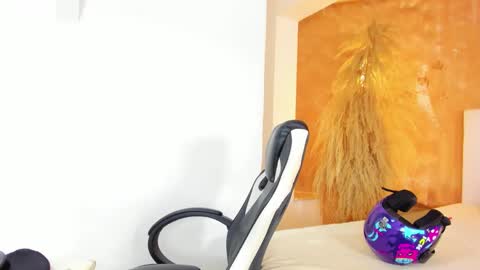 shenielxxx online show from March 16, 2:21 pm