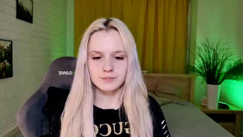 Sweet Sherri online show from June 25, 5:56 am