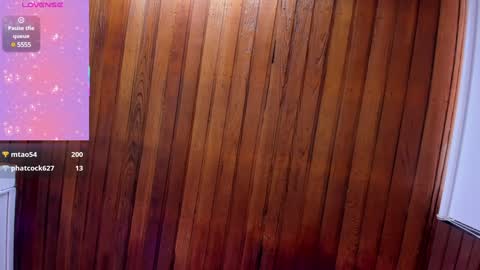 mia online show from February 3, 2:13 pm