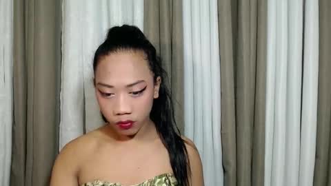 shira_cutttiebigcock online show from February 22, 6:21 pm