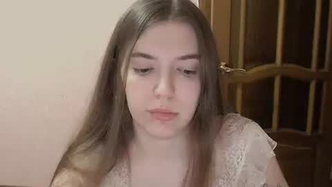 shiraha___rafieru online show from November 19, 10:30 pm