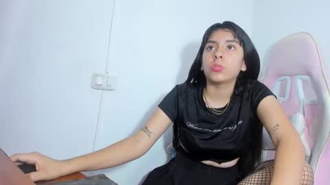 Shirley online show from March 15, 11:52 pm