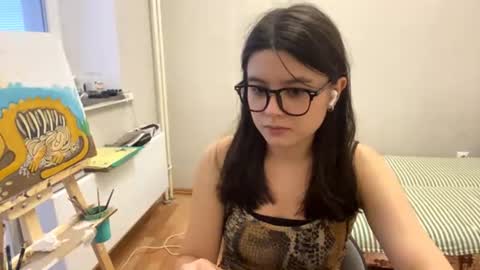 Marie online show from July 18, 2:19 pm
