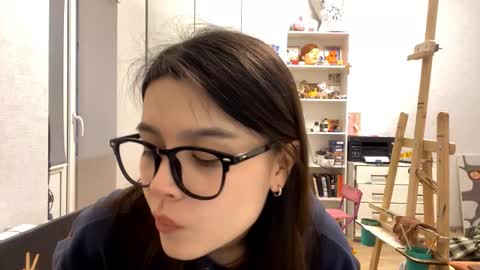 Marie online show from March 20, 2:33 pm