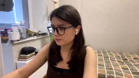 Marie online show from July 28, 2:35 pm