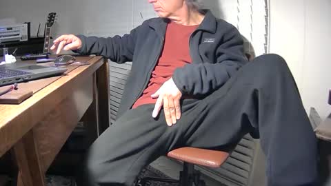 nikolas send dm for an appointment online show from March 3, 1:53 am