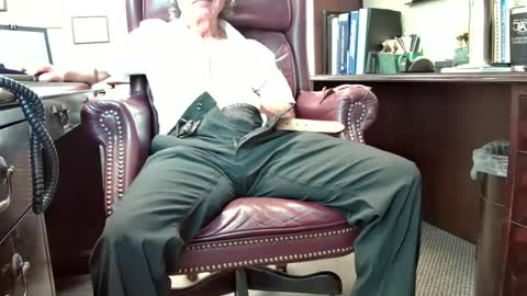 nikolas send dm for an appointment online show from June 29, 4:06 pm