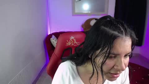 Sophie  online show from March 15, 5:27 pm