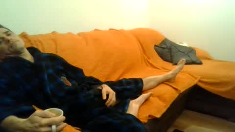 showherenow online show from January 13, 6:10 am