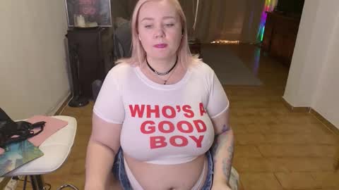 Mimi   online show from March 9, 9:03 am