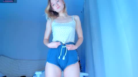 jennywoody online show from December 16, 2:19 am