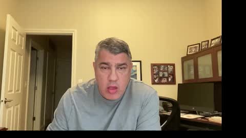 Chicago Guy online show from November 8, 7:39 pm