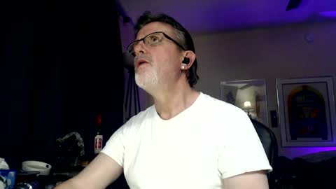 shrewtamer online show from December 23, 3:13 am